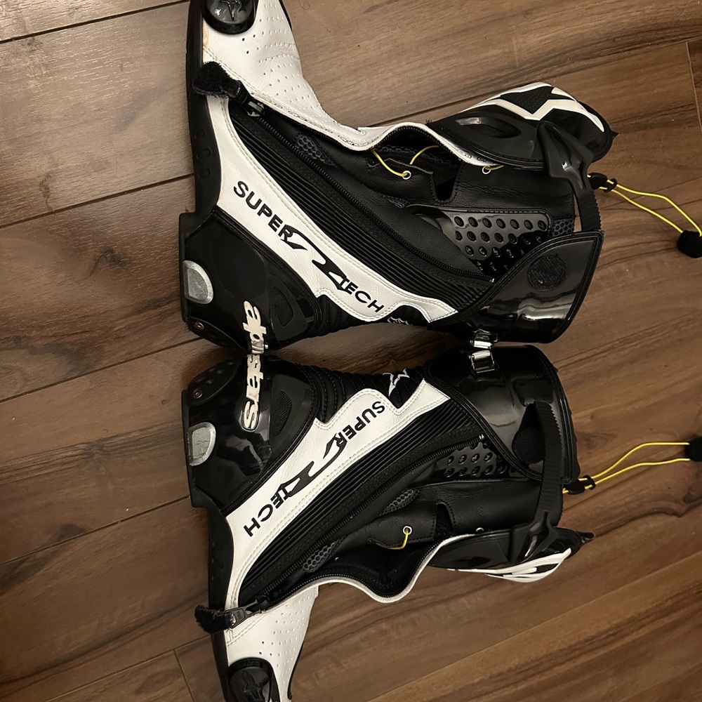 Alpinestars Supertech R Black and White Racing Boots
